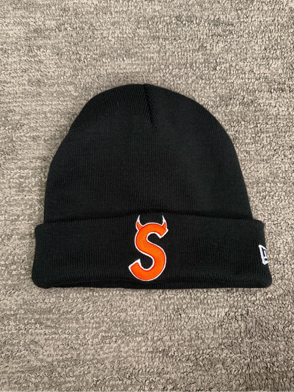 Supreme x New Era Devil S Logo Beanie